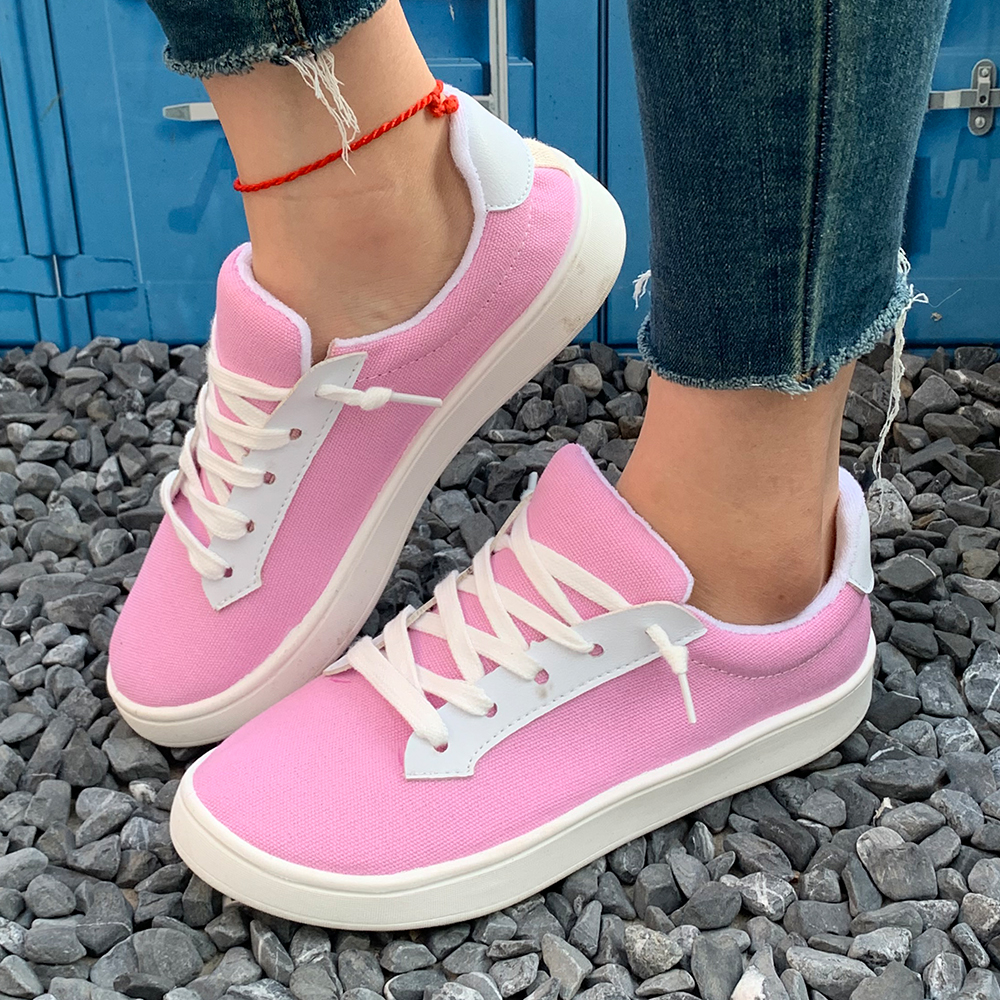 A Pair of Women's Casual Style – обзор и цена Women'S Fashion Day